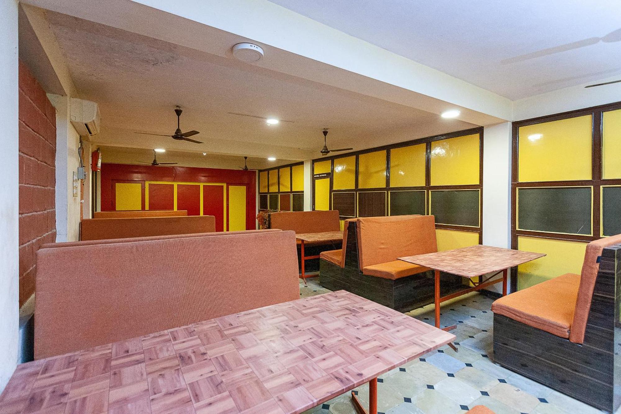 Collection O Ammayi Hotels & Resorts Tiruvannāmalai Eksteriør bilde