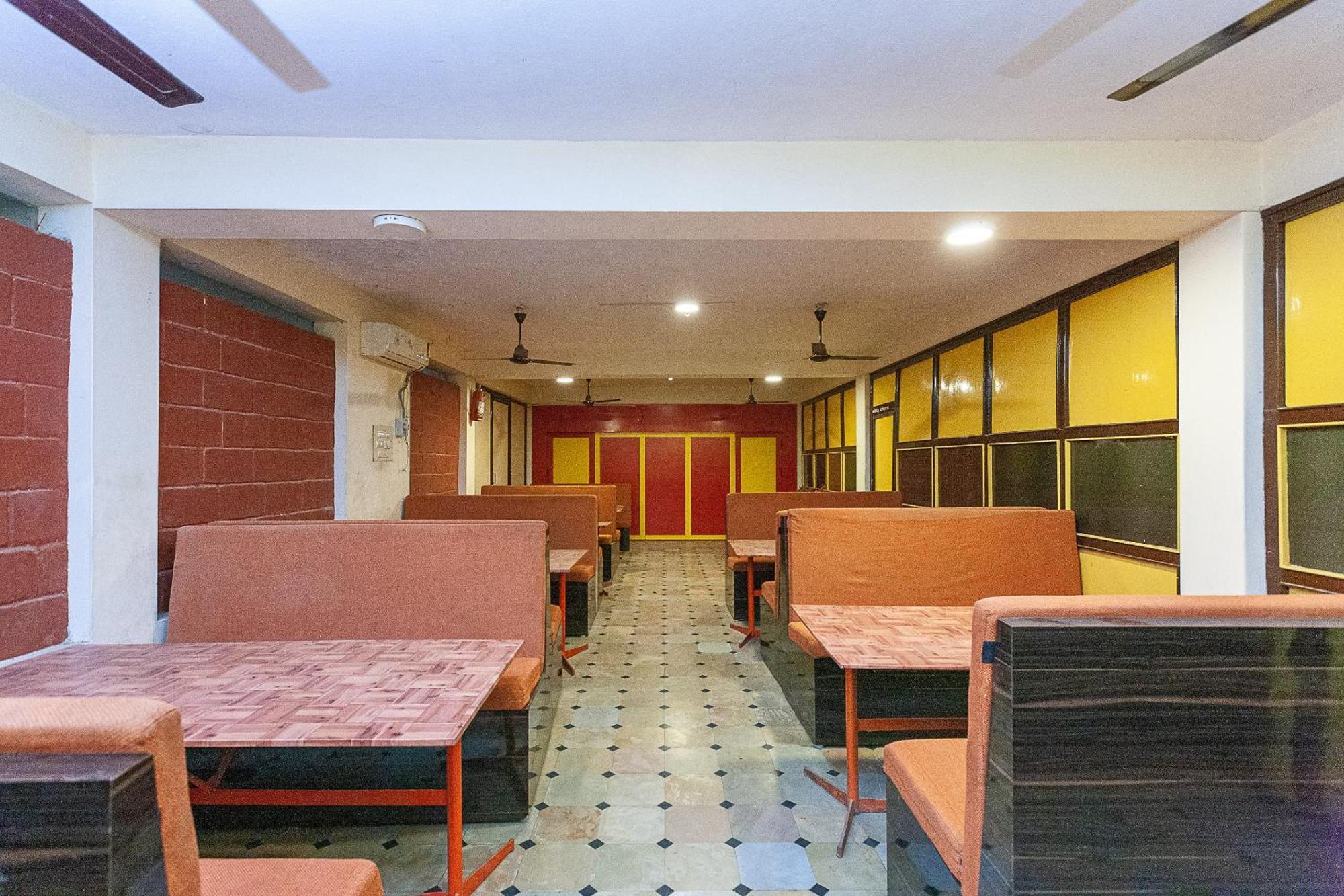 Collection O Ammayi Hotels & Resorts Tiruvannāmalai Eksteriør bilde
